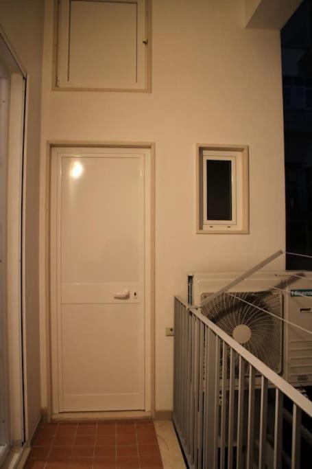 Appartement La Casa Di Beba à Bari Extérieur photo