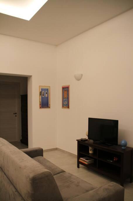 Appartement La Casa Di Beba à Bari Extérieur photo