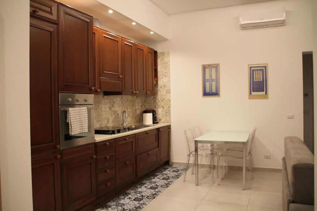 Appartement La Casa Di Beba à Bari Extérieur photo